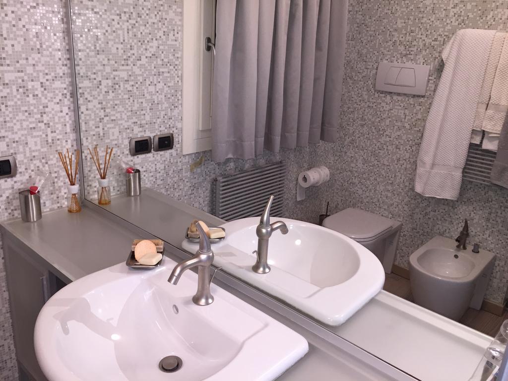 Ghetto Modern Apt For 4, Venice Apartment Екстериор снимка